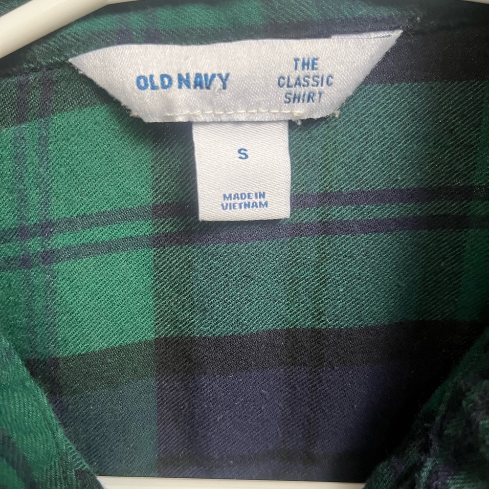 Old Navy Flannel The Classic Shirt - Picture 3 of 3